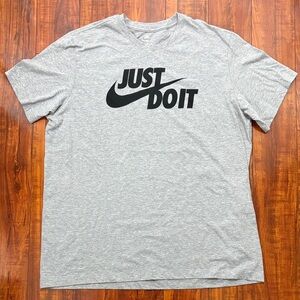 Nike Gray Short Sleeve T-Shirt with Black 'Just Do It' Logo